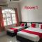 66 Semi-D Homestay