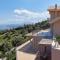 Villa Omikron