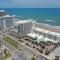 Oceanfront Studio Condo With Balcony View Of Beach And Ocean In Daytona Beach Resort 1011 With 4 Pools Tiki Bar Grill - Daytona Beach