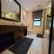 Luxury 3 Bedroom Apartment - DUBAI MALL 5 min Walk