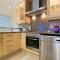 Two Luxury Villas - 9-Bed - Lyonesse & Lyons Den
