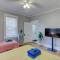 Vintage Vibes in Walkable Midtown - Spacious Bungalow with 6 beds in Central Location - Memphis