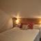 CHIC HUMARALET, pie de pistas, free parking