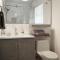 Clematis House near Arlington Park with Heated Pool