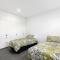 541 - 3 Bedroom Townhouse - Centrally Located- Free Parking - Free WIFI