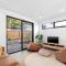 541 - 3 Bedroom Townhouse - Centrally Located- Free Parking - Free WIFI