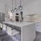 Brand New, Cheerful, Exquisite 4 BR house, fast wifi, free parking