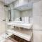 Elegant 2BR at The Point Dubai Marina by Deluxe Holiday Homes