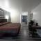 Greenwoods Inn & Suites
