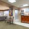 Suburban Studios I-80 Grand Island - Doniphan