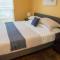 Serene 3BR Apartment 4TVs Free Wi-Fi & Parking -E- - Мосс-Пойнт