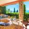 CORAZZA 6&1, Emma Villas