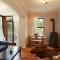 Pass the Keys Luxury 5 bedroom Riverside home in town centre