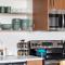NEW HAPPY TRAIL 2BR CONDO CLOSE TO DOWNTOWN