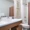NEW HAPPY TRAIL 2BR CONDO CLOSE TO DOWNTOWN - 特拉弗斯城