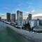 Luxury Beachfront Condo Private Beach Access, Pool & Game Room!!! - هوليوود