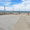 Main Beach River Retreat - Wasaga Beach 1 - Main Strip - 93 Mosley St - Wasaga Beach