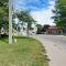 Main Beach River Retreat - Wasaga Beach 1 - Main Strip - 93 Mosley St - Wasaga Beach