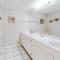 Long Beach Resort #T2-304