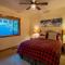 2 Mi to Beach Expansive Tahoe Escape with Hot Tub! - إنكلين فيلادج