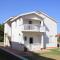 Apartments by the sea Pasman - 8215