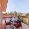 StayVistas V Square - Enjoy a pool and indoor games for a leisurely stay