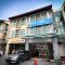 Apple 1 Hotel Queensbay