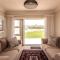 Beachfront Apartment @ Summerseas