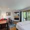 Studio Purgatory Townhome 104