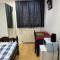 Comfortable single bedroom with free on site parking