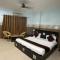 Hotel Dev Palace By WB Inn - Rishikesh