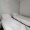 Blueville House, Bluewater, 4 Bedroom Houses, Greenhithe, Dartford, Kent-Hosted by Castile Accommodations Ltd