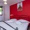 Apartment Red Romantic 2-1