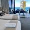 Level 30 Oracle Tower 2 Stunning views and free parking - GC Getaways