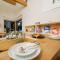 6ty6 Vacation Home