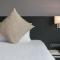 Patong Beachfront Studio 2 Mins Walk 2 Patong Beach