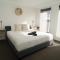Spacious 3bdrm home next to Captains Cove Resort - Captains Edge - Paynesville