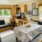 Shell Beach Holiday Home Mersea Coopers Beach