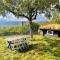 Vasethytta - cabin with a lovely view - Brujordet