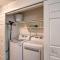 Quaint Ranch Home with Yard in Midtown Anchorage! - أنكوراج