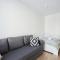 Keskeisen sijainnin uudiskohde, Seamless check-in, Baby crib Keskeisen sijainnin uudiskohde, Seamless check-in, Baby crib