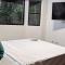Shankton Harbour 3 Bedroom 4 Bathroom Beach House w Private BEACH SEA path