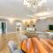 İsr Baku Hotel apartment with a pool