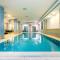 İsr Baku Hotel apartment with a pool - Baku