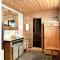 Vasethytta - cabin with a lovely view - Brujordet