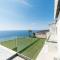 Villa Sabrina Riviera dei Fiori a Picco sul Mare con Piscina Privata ,WELLNESS & SPA
