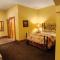 Nuk's Executive Suites - De Pere