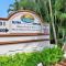 Breezy condo with deluxe pool and private beach access