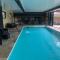 Logement @ 10 personnes avec piscine intérieure 31 degrés zoo de la FLECHE 24 h du Mans - Ла-Флеш