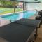 Logement @ 10 personnes avec piscine intérieure 31 degrés zoo de la FLECHE 24 h du Mans - Ла-Флеш